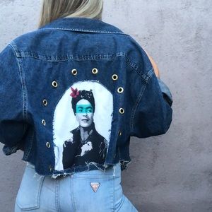 LEVI’s x Frida Kahlo distressed crop jean jacket